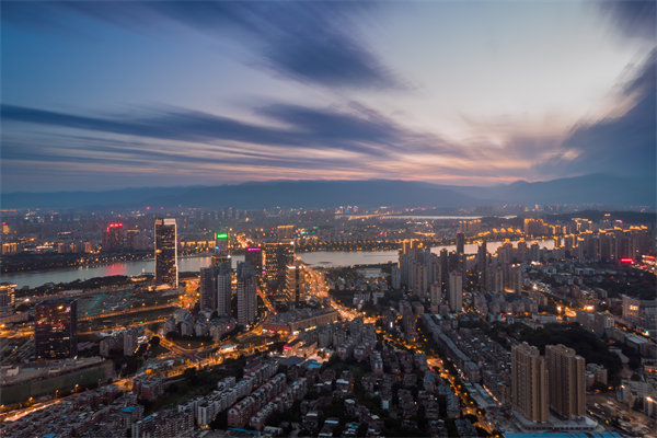 企業(yè)如何借助福州咨詢公司優(yōu)化組織運(yùn)作流程與效能？