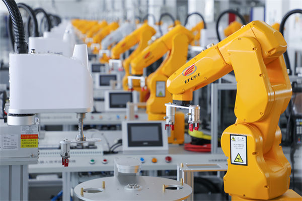 數(shù)字化轉(zhuǎn)型對(duì)制造業(yè)生產(chǎn)管理的深遠(yuǎn)影響有哪些？