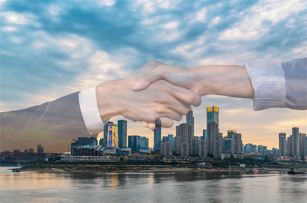 集團管控咨詢?nèi)绾螏椭髽I(yè)構(gòu)建協(xié)同高效的管理團隊？