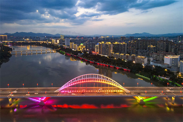 贛州大型企業(yè)如何通過(guò)集團(tuán)管控咨詢公司優(yōu)化資源配置？