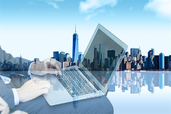 如何通過戰(zhàn)略管理提升企業(yè)的核心競爭力和市場份額？