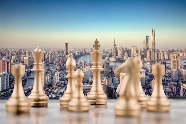 行業(yè)變革洶涌，戰(zhàn)略咨詢?cè)鯓訋推髽I(yè)提前布局贏得未來？