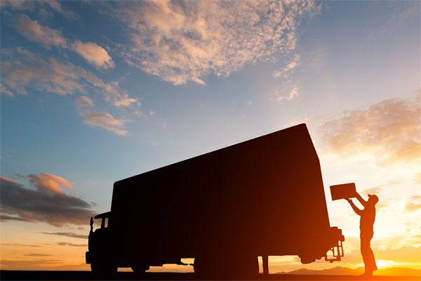 快遞員入職京東13年工資共100多萬(wàn)，其他企業(yè)怎么看？