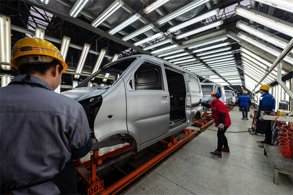 同行都在靠精益生產(chǎn)盈利，您的企業(yè)為何還在原地踏步？