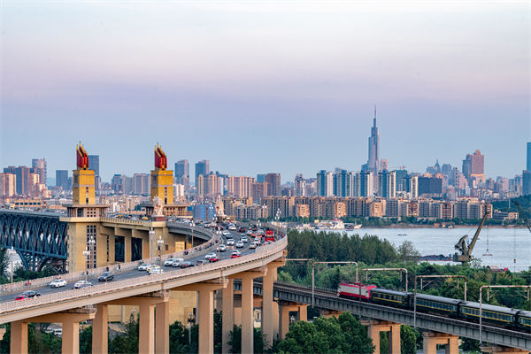 年度目標總落空，南京年度經(jīng)營計劃咨詢公司如何精準規(guī)劃增長路線？