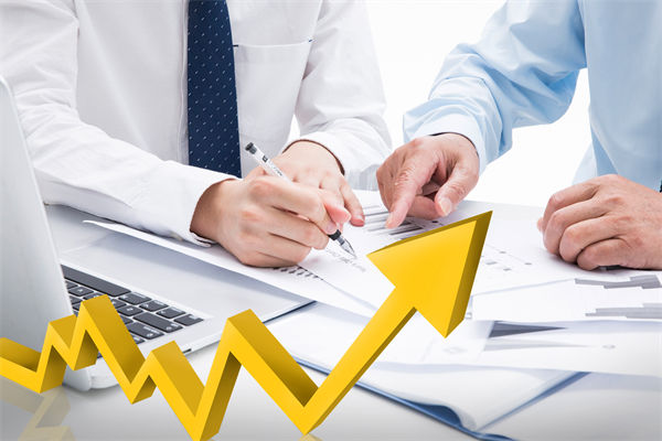 員工培訓(xùn)無(wú)效、成長(zhǎng)慢，人力資源管理怎樣定制高效方案？