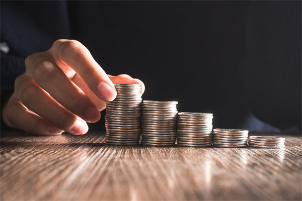 薪酬績(jī)效分析：多家大行下調(diào)存款利率，1年期下破1%