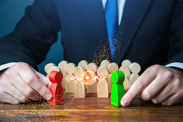 新老業(yè)務沖突不斷，企業(yè)戰(zhàn)略管理如何平衡布局？