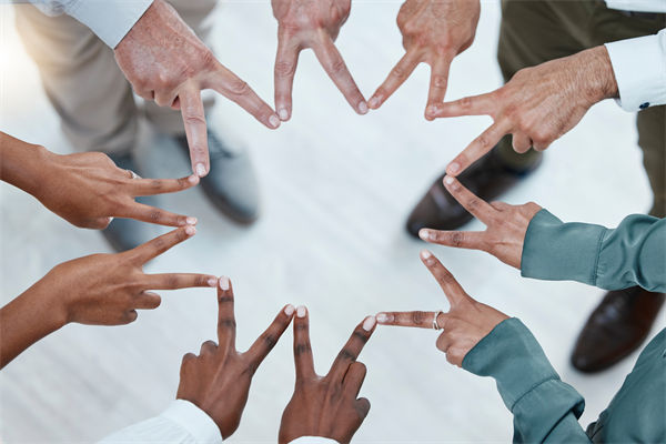 特朗普政府禁止哈佛大學(xué)招收國(guó)際生，企業(yè)文化怎么看？