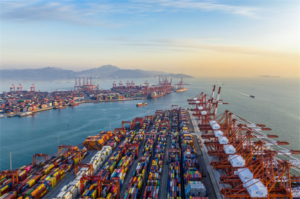 美線貨運訂艙就像“搶票”，制造業(yè)有什么看法？