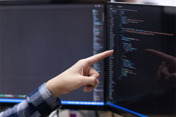 數(shù)據(jù)泛濫成災(zāi)難利用？企業(yè)數(shù)字化轉(zhuǎn)型如何打通任督二脈？