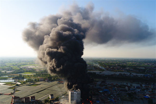 山東化工廠爆炸后樓房僅剩框架，對制造業(yè)有何啟示？