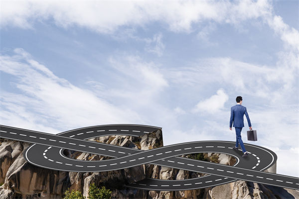 市場突變，現(xiàn)有戰(zhàn)略失效，怎么調整戰(zhàn)略規(guī)劃才能破局？