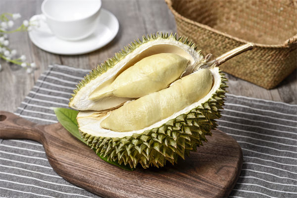 榴蓮價(jià)格暴跌50%，有人買了50箱，預(yù)算管理怎么看？