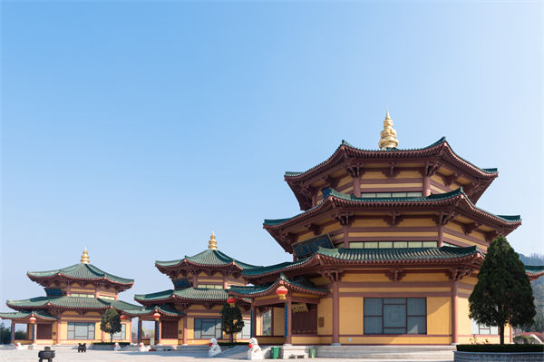 煙臺企業(yè)戰(zhàn)略模糊難落地？戰(zhàn)略咨詢公司如何精準錨定增長賽道？