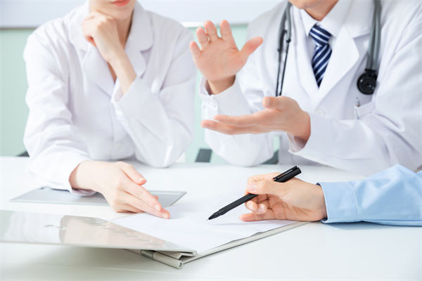 為什么越來(lái)越多的人想學(xué)醫(yī)了？與薪酬方面有關(guān)系么？