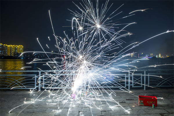 精益生產(chǎn)分析：湖南一花炮廠爆炸，現(xiàn)場(chǎng)升起蘑菇云