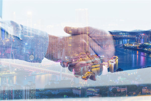 市場突變沖垮計劃，如何構(gòu)建滾動調(diào)整的動態(tài)校準機制？