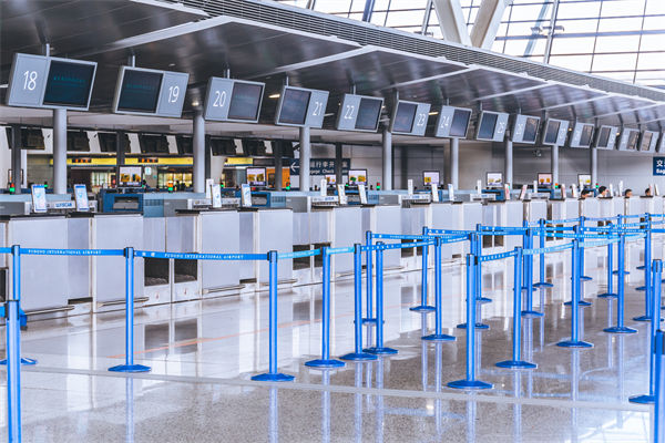 航班即將關(guān)閉艙門發(fā)現(xiàn)2人上錯飛機，有何精益啟示？