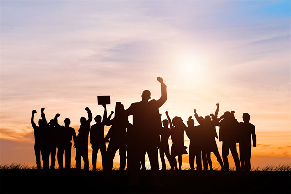 企業(yè)文化分析：今天禁止加班，日本開始反內(nèi)卷實(shí)驗(yàn)