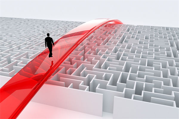 行業(yè)變局加速，企業(yè)戰(zhàn)略如何避開陷阱抓住新機(jī)遇？