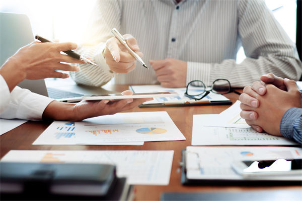 團(tuán)隊(duì)積極性持續(xù)低迷，薪酬咨詢能否撬動(dòng)深層動(dòng)力？