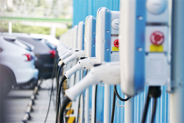 每5輛電動(dòng)汽車就有2個(gè)充電樁，精益生產(chǎn)管理怎么看？