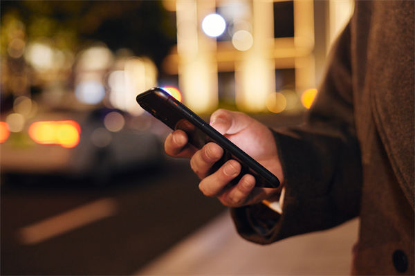 制造業(yè)管理：電子產(chǎn)品“防藍光”功能真能護眼嗎？