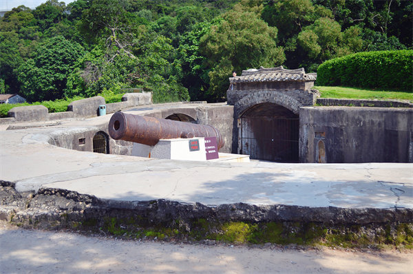 企業(yè)戰(zhàn)略飄在半空落地難，東莞戰(zhàn)略咨詢公司能釘牢嗎？